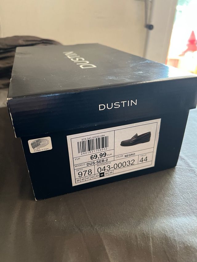 Mocasín negro  Dustin 44