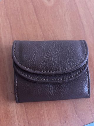 Monedero cuero
