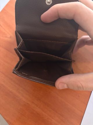 Monedero cuero