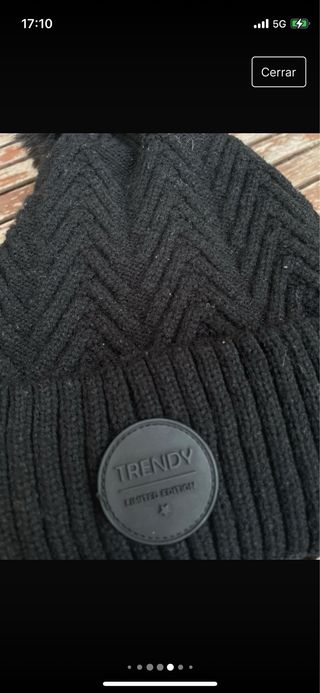 Gorro negro con forro polar