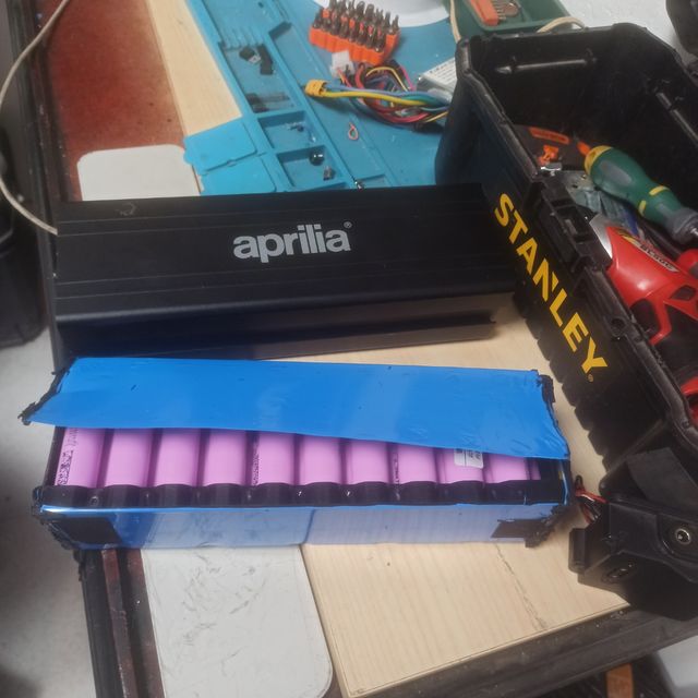 Reparación de baterías de litio.