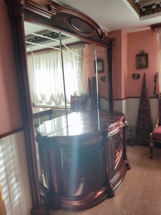 Conjunto de comedor estilo Luis XV