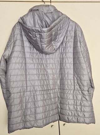 Giubbino imbottito/trapuntato per donna.
