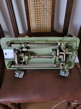 Maquina de coser SIGMA antigua