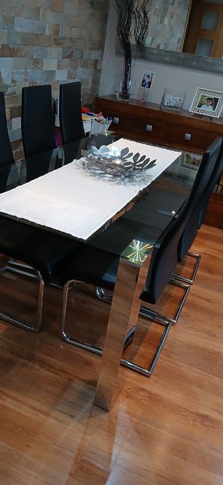 Conjunto mesa cristal, 1,80 x90 6 sillas polipiel