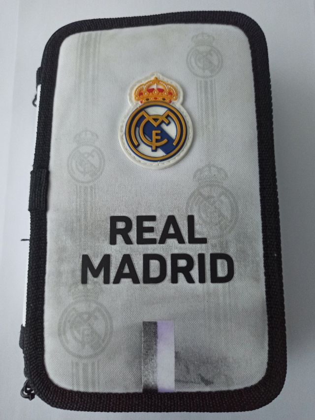 Estuche Real Madrid con dos cremalleras