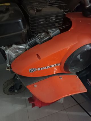 Motocultor husvarna TF 434:ESTE MES 700 EUROS