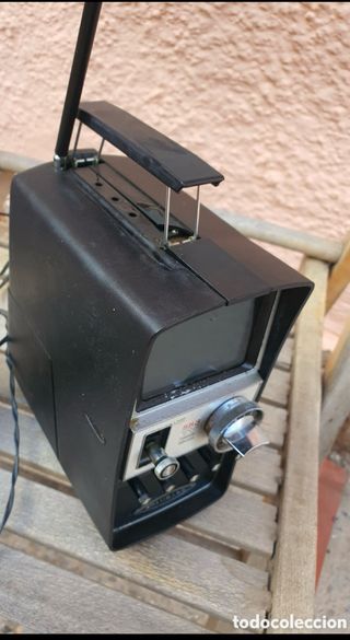 Televisión transistor vintage