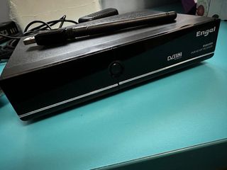 Receptor satélite Engel RS8100Y