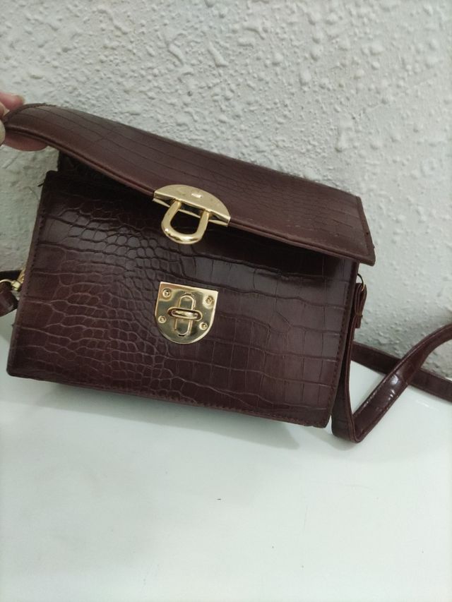 Bolso bandolera piel de cocodrilo