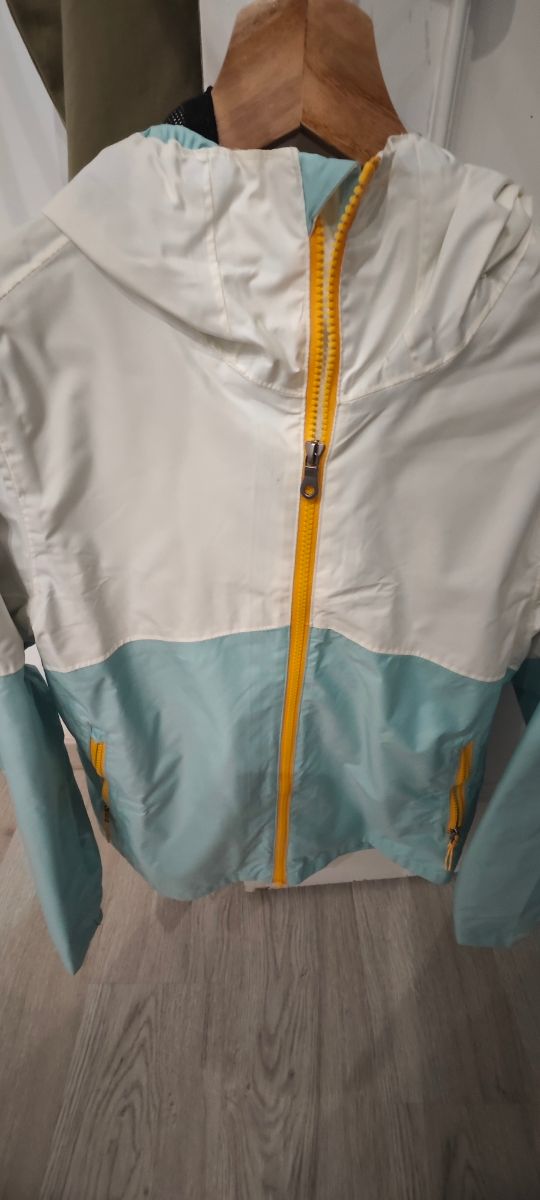 Chubasquero decathlon