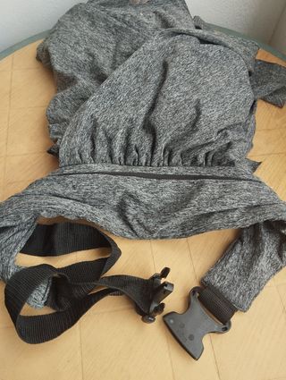 Pañuelo-mochila porteo Boopy comfy de Chicco