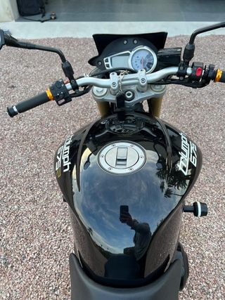 Triumph triple street 675