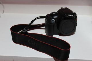 Camara de fotos réflex Canon EOS rebel t3 (1100 D)
