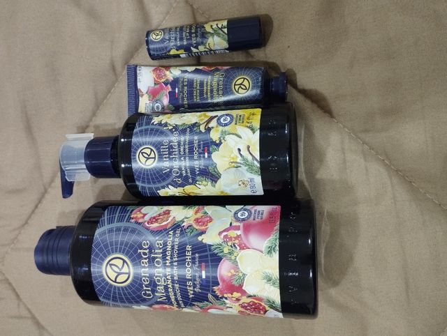 Conjunto da Yves Rocher banho e corpo