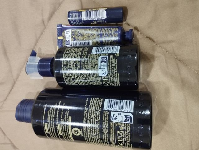 Conjunto da Yves Rocher banho e corpo