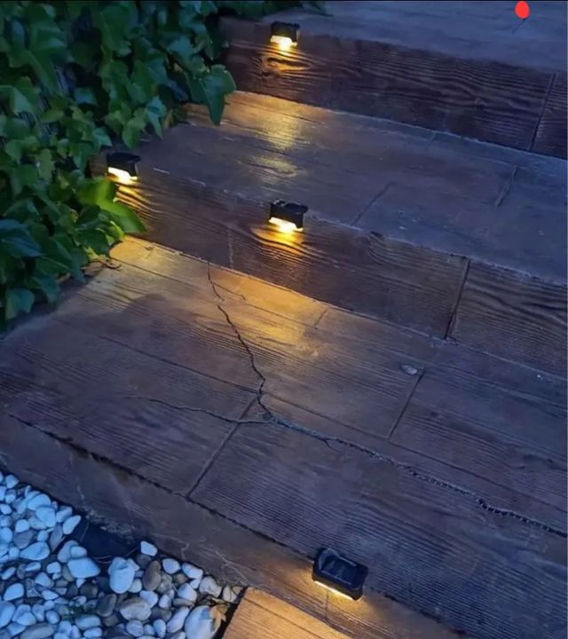 Balizas led solares,vallas,escaleras etc