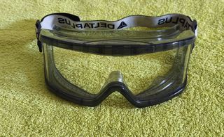 Óculos panorâmicos de proteção da Delta Plus