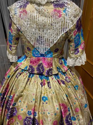 Traje de fallera
