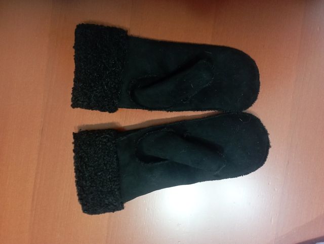 Muffola scamosciato con ecopelliccia taglia L/XL