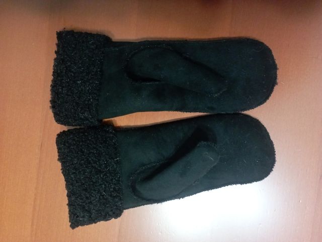 Muffola scamosciato con ecopelliccia taglia L/XL