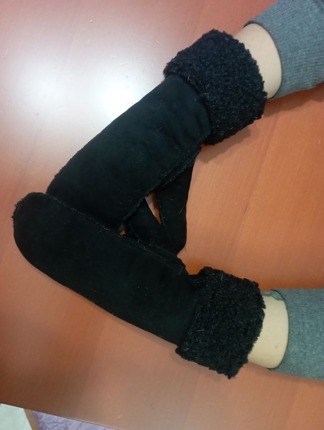 Muffola scamosciato con ecopelliccia taglia L/XL