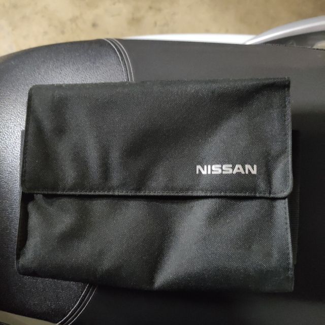 Carpeta Nissan