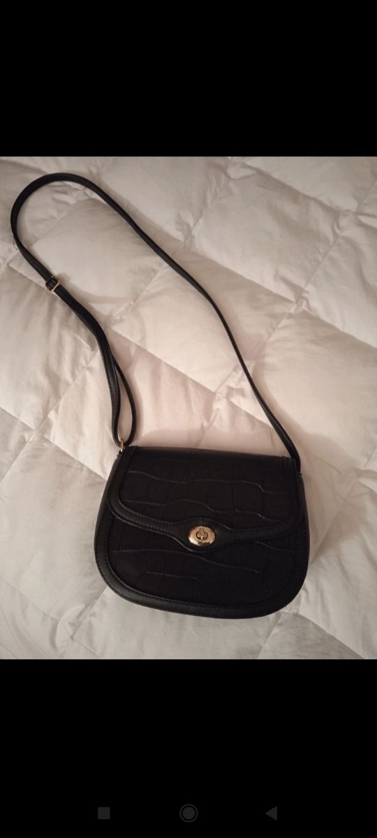 Borsetta nera tracolla