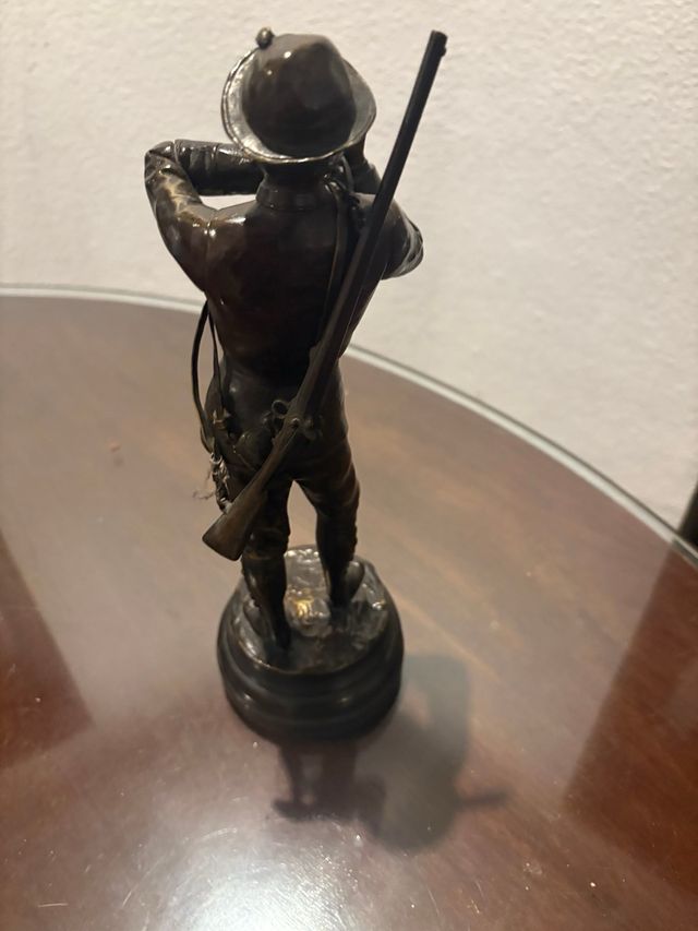 Figura de Bronce 30 cm. Cazador coleccionismo