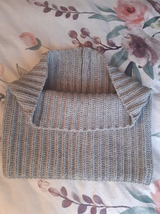 Bufanda gris redonda. Unisex 