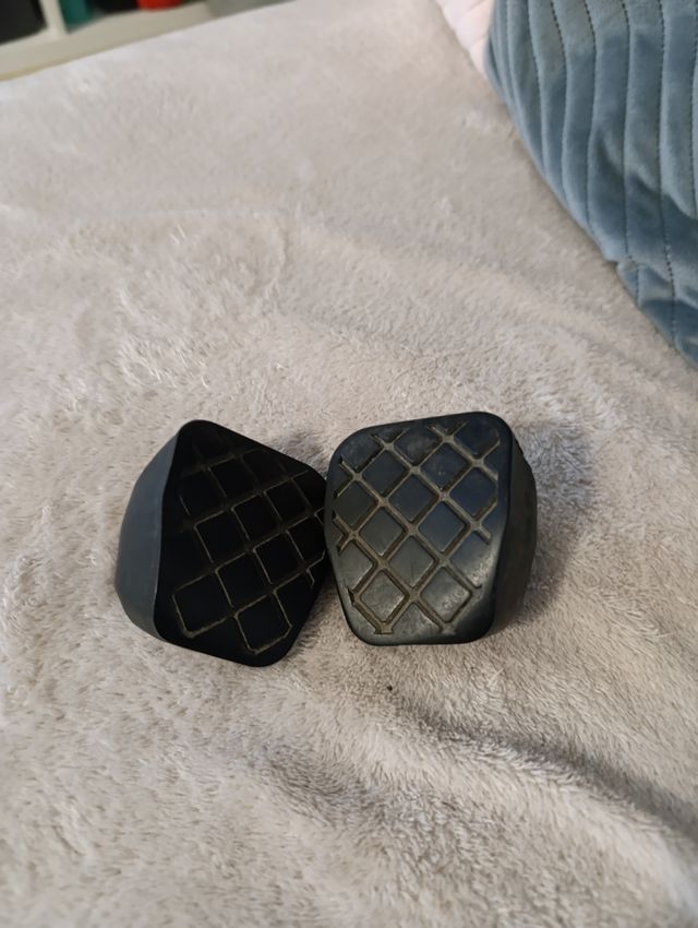 Cubierta pedal freno y acelerador 