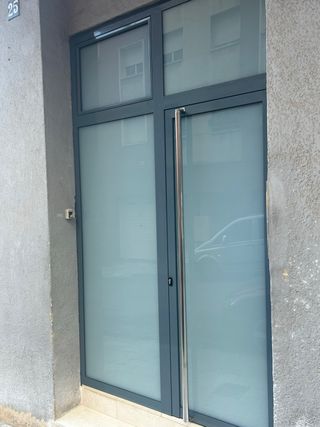 Ventana de aluminio