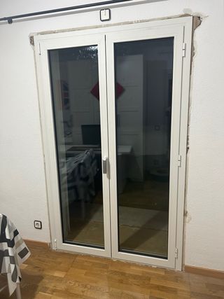 Ventana de aluminio