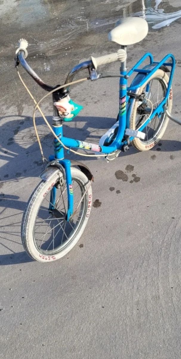 Bicicleta infantil antigua diseño