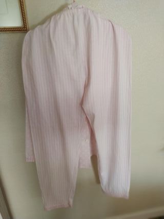 Pijama de rayas y topos rosas y blancos