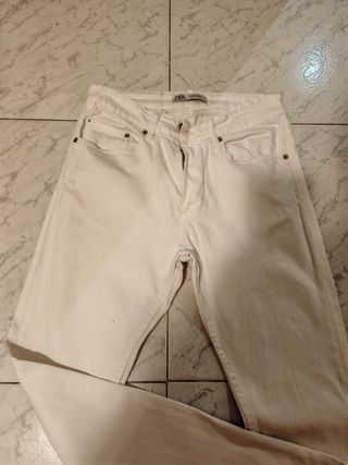 Pantalón vaquero blanco hombre