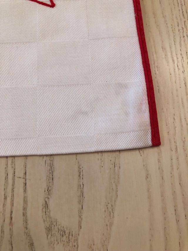 sacchetto porta mollette con ricamo