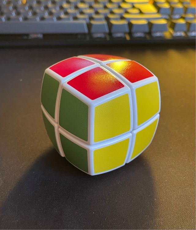 Cubo rubik 2x2 v cube