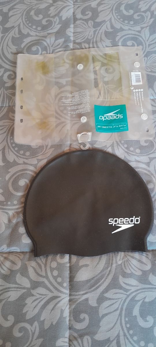 Gorro natación sinestrenar 