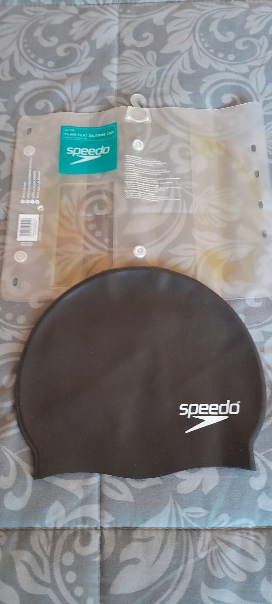 Gorro natación sinestrenar 