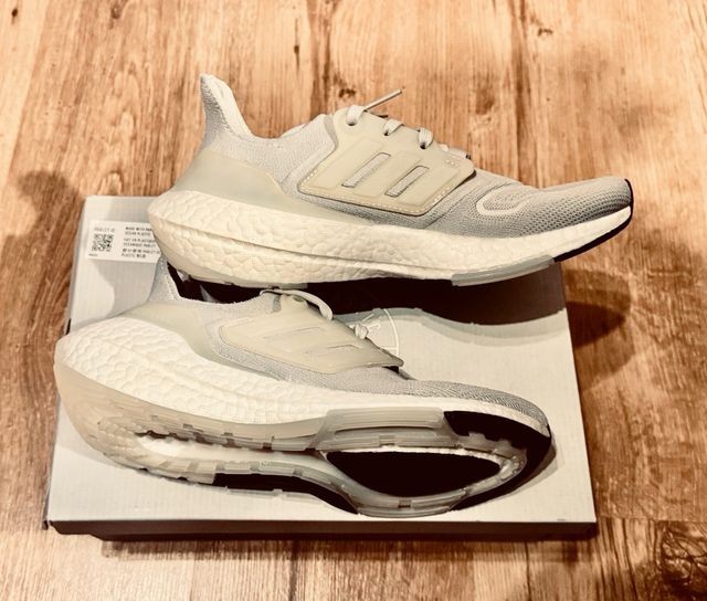 Adidas Ultraboost  36 y medio Grises a estrenar