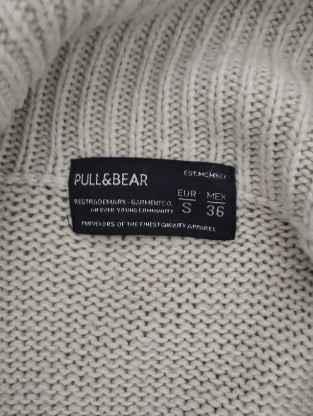 Rebeca de punto de Pull and Bear