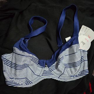 Triumph top/reggiseno taglia 42 E