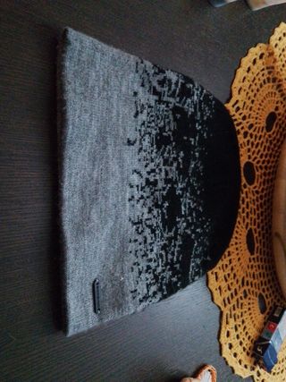 Cappellino uomo "Sorbino"con sacca"Sorbino"nuovo.