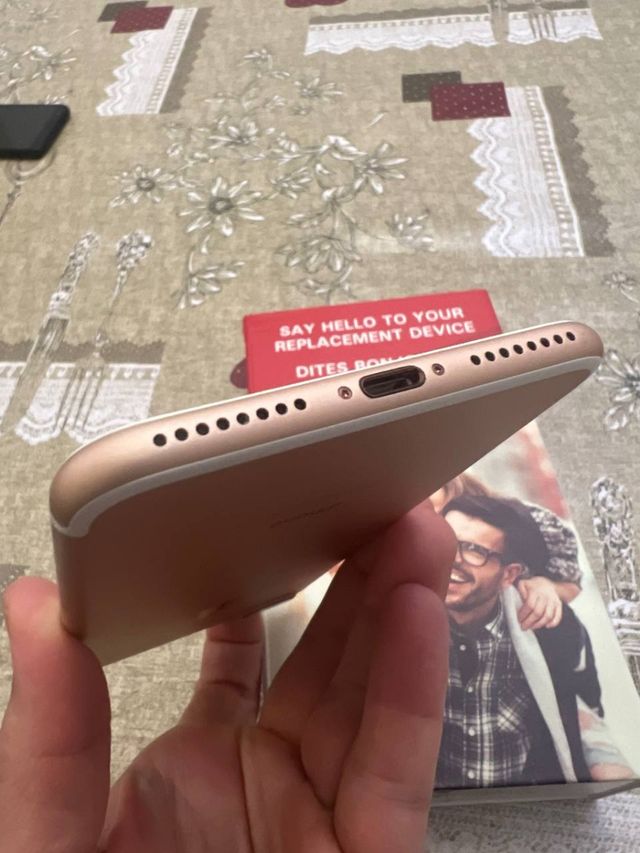 iPhone 7 plus 128GB oro rose libre Nuevo