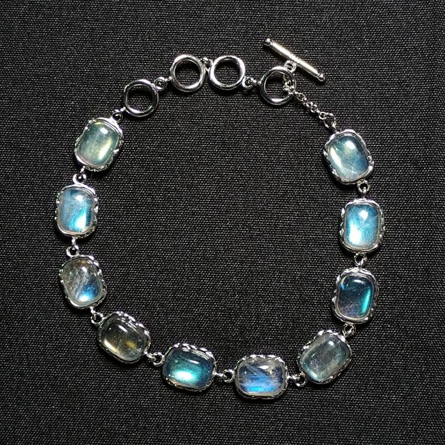 Pulsera de plata con Labradorita natural