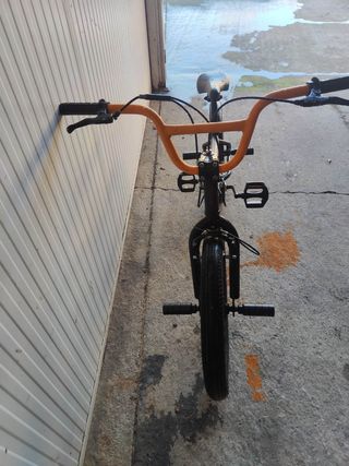 Bicicleta BMX 