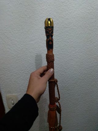 Cachaba temática vikinga. bastón.garrote