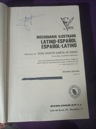 Diccionario Ilustrado Latino-Español
