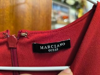 Vestido elegante. Marciano-Guess